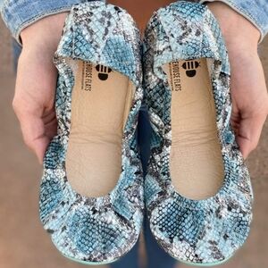 *BRAND NEW* Glacier Snakes